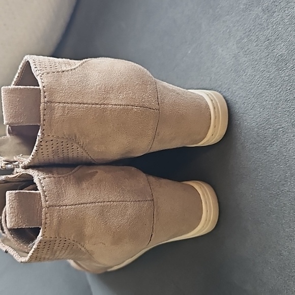 A New Day Women's Brown Ankle Booties - Picture 3 of 3